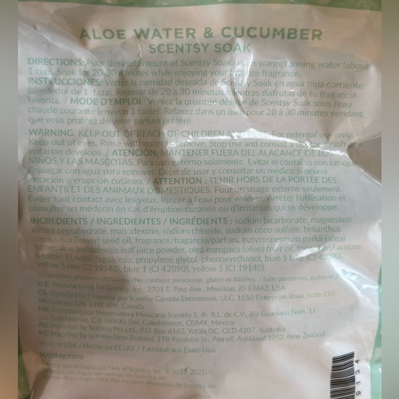 SCENTSY ALOE WATER & CUCUMBER SOAK. NIP - Picture 2 of 2